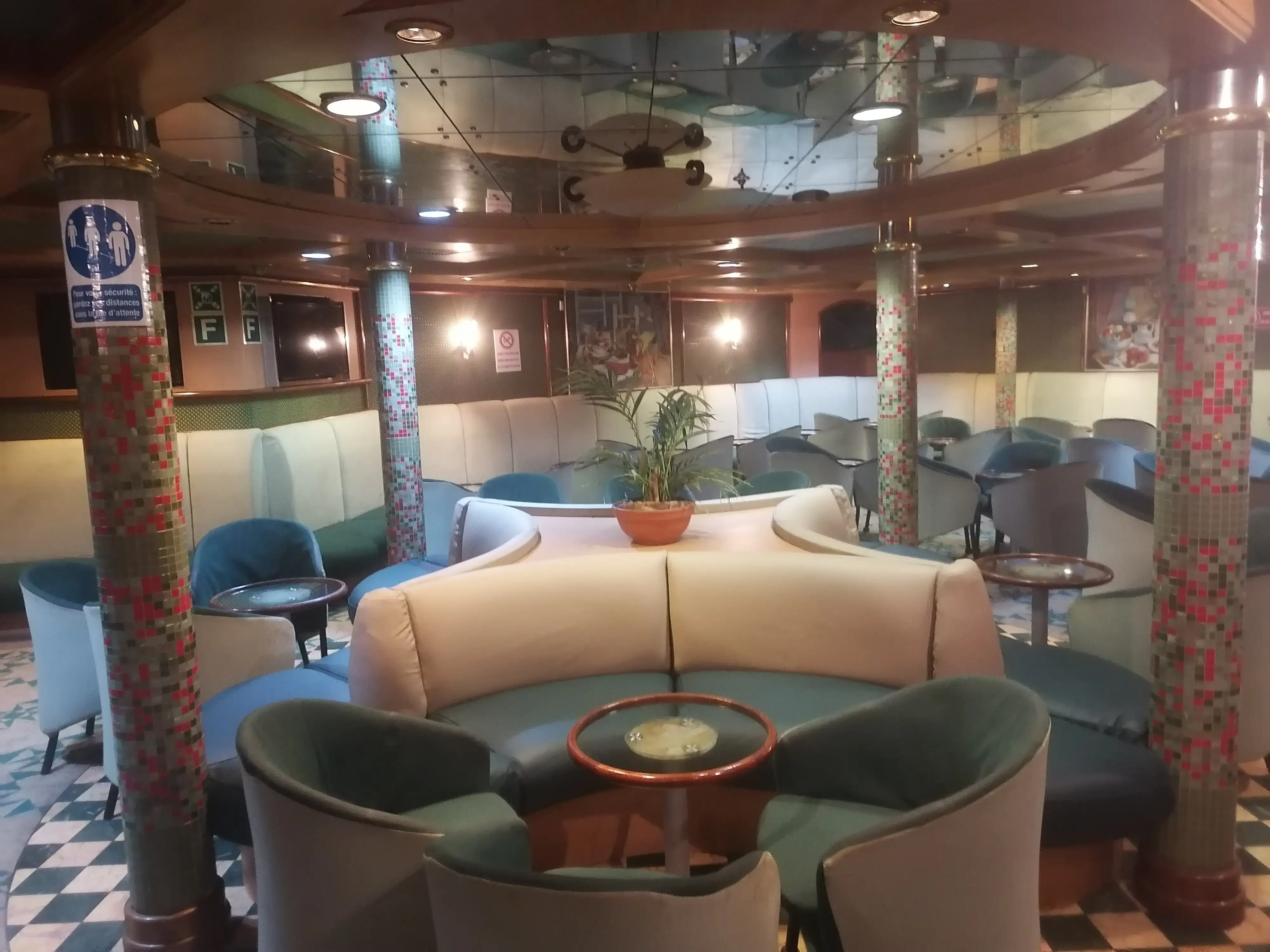 Retapissage bar Amilcar, care ferry Carthage project 3
